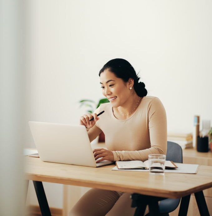 Beautiful smiling Asian businesswoman